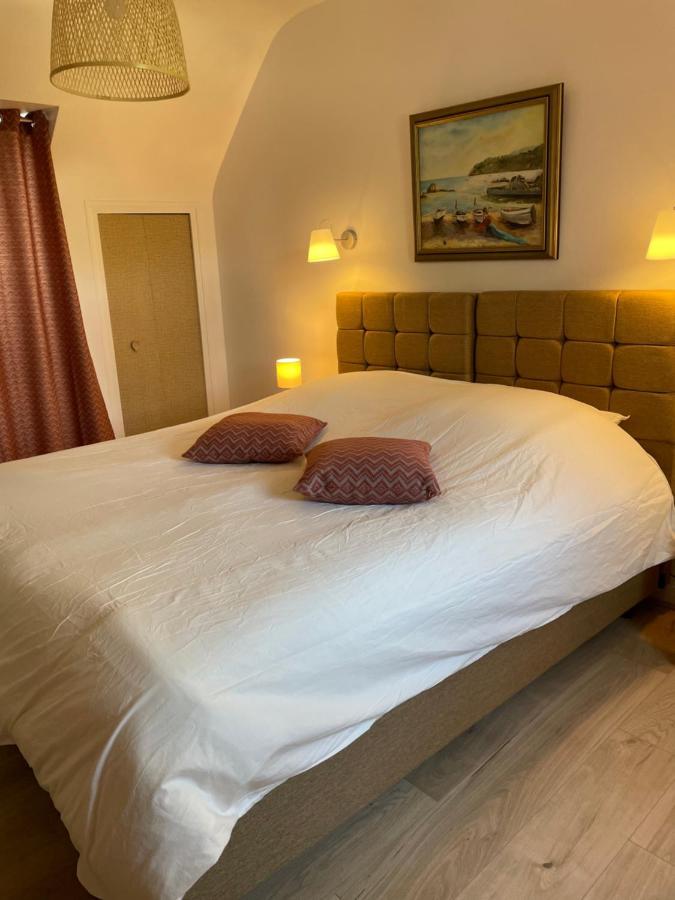 Gite Milin A Sizun Hebergement Confortable Pour 7 Pers Exterior foto